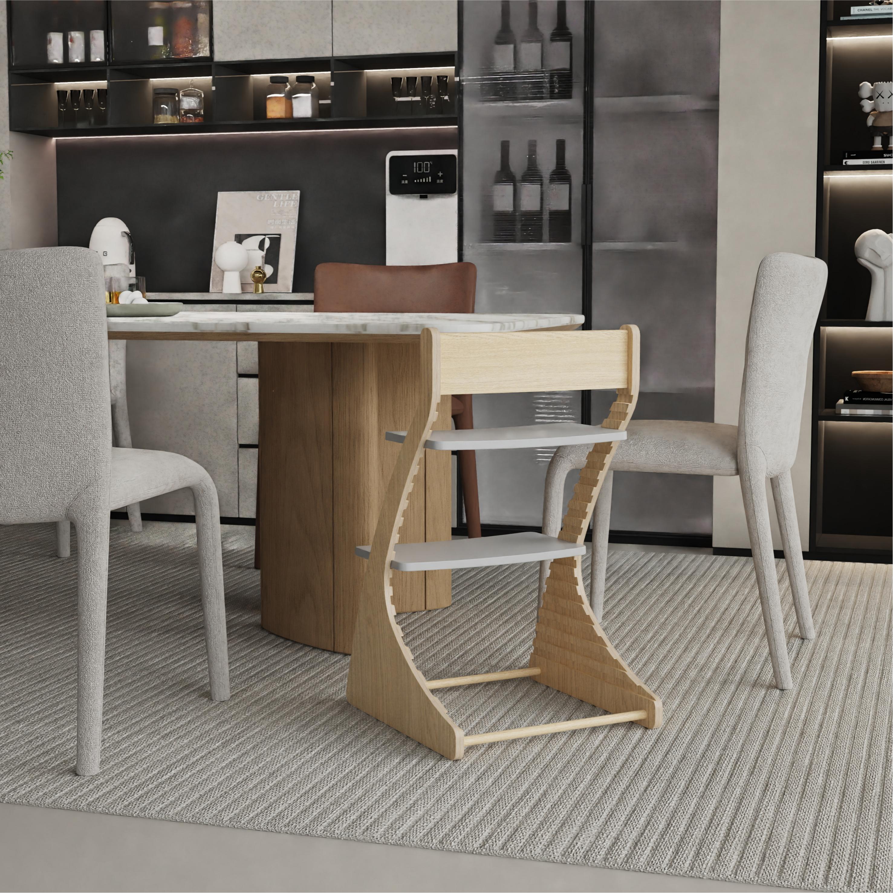 Natural wood high chair, height adjustable, safe for babies to eat, made of eco-friendly solid wood