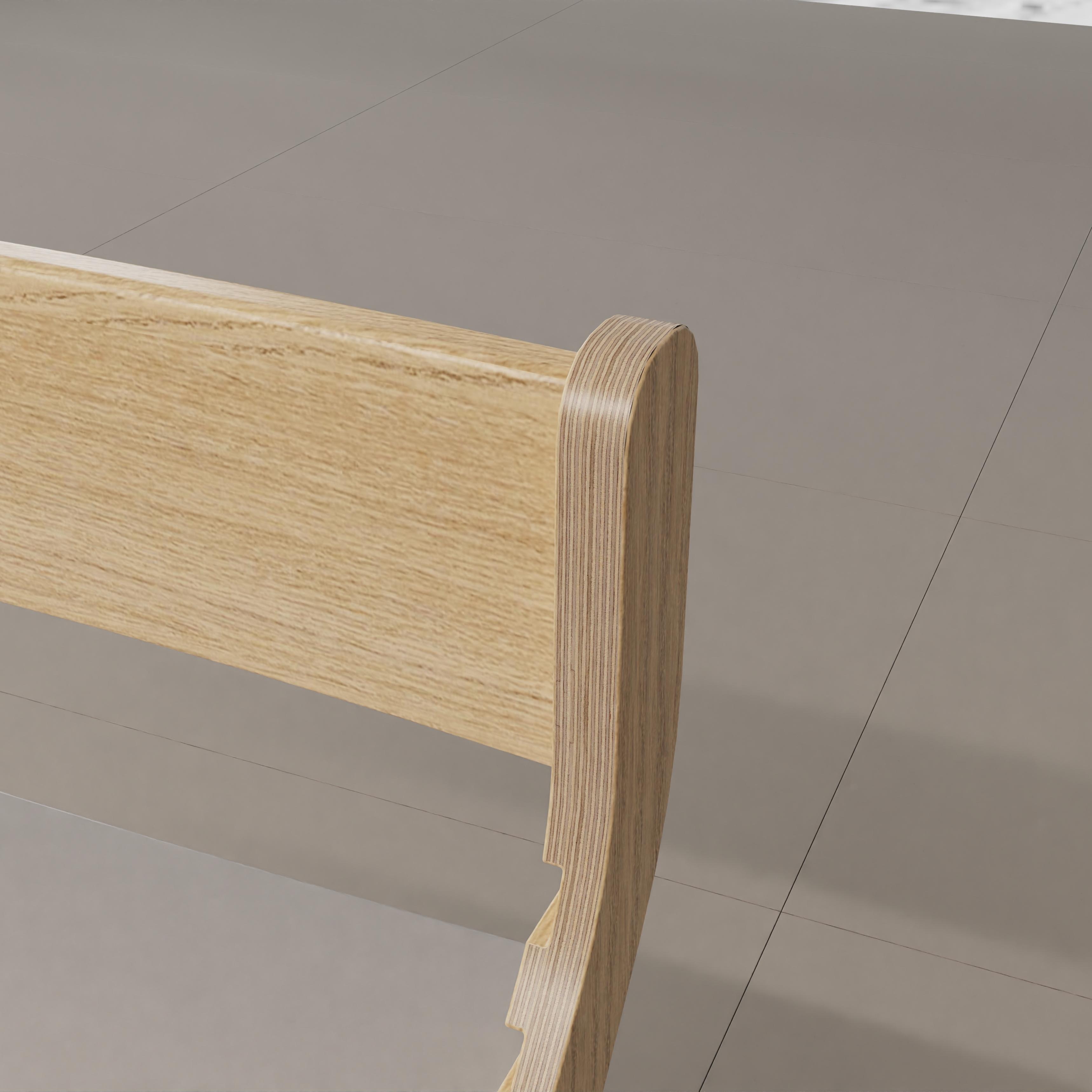 Natural wood high chair, height adjustable, safe for babies to eat, made of eco-friendly solid wood