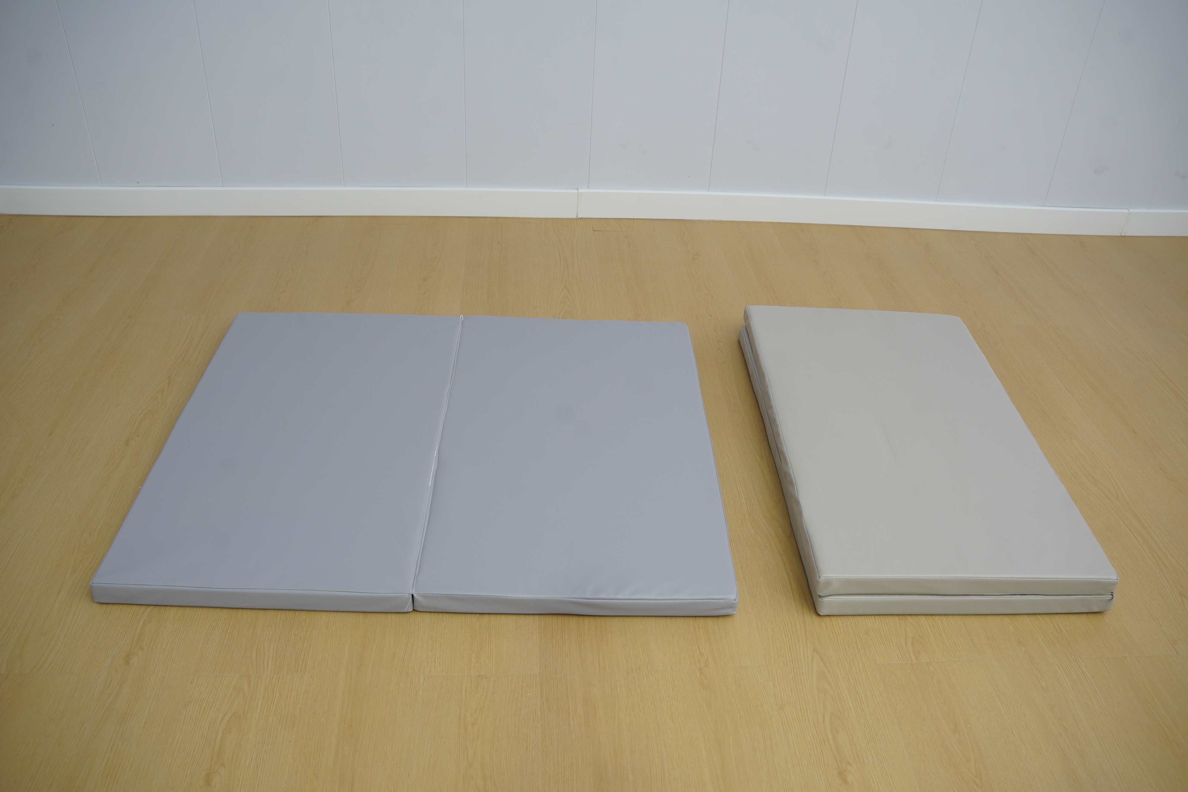 Waterproof Foldable Gym Mat | 2-Part Easy Storage Foam Floor Mat