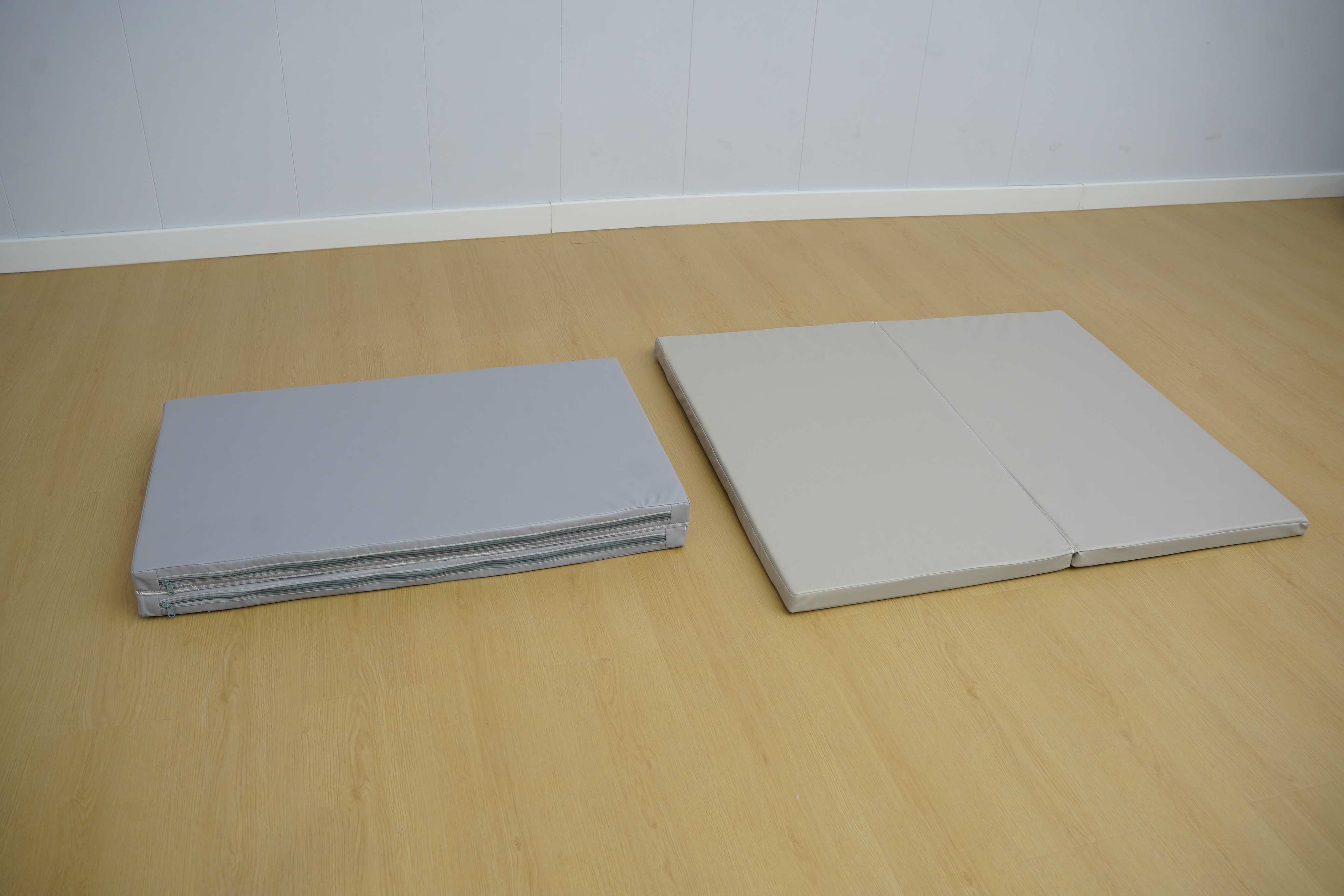 Waterproof Foldable Gym Mat | 2-Part Easy Storage Foam Floor Mat